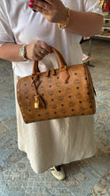 Lade das Bild in den Galerie-Viewer, MCM BOSTON BAG
