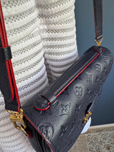 Lade das Bild in den Galerie-Viewer, LOUIS VUITTON MÉTIS EMPREINTE
