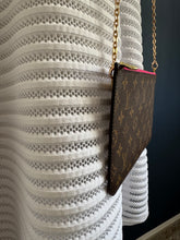 Lade das Bild in den Galerie-Viewer, LOUIS VUITTON CLUTCH
