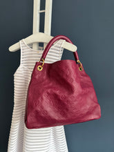 Lade das Bild in den Galerie-Viewer, LOUIS VUITTON ARTSY

