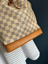 Lade das Bild in den Galerie-Viewer, LOUIS VUITTON NOÉ GRANDE
