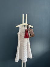 Lade das Bild in den Galerie-Viewer, LOUIS VUITTON BRITTANY
