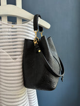 Lade das Bild in den Galerie-Viewer, LOUIS VUITTON NÉONOÉ
