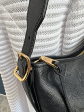 Lade das Bild in den Galerie-Viewer, LOUIS VUITTON CARRYALL PM
