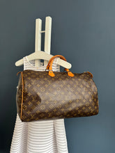 Lade das Bild in den Galerie-Viewer, LOUIS VUITTON SPEEDY 40
