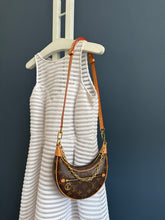Lade das Bild in den Galerie-Viewer, LOUIS VUITTON LOOP

