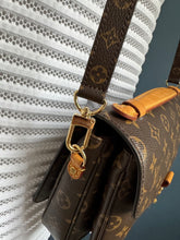 Lade das Bild in den Galerie-Viewer, LOUIS VUITTON MÉTIS
