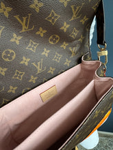 Lade das Bild in den Galerie-Viewer, LOUIS VUITTON MÉTIS ANIMAL
