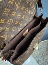 Lade das Bild in den Galerie-Viewer, LOUIS VUITTON MÉTIS
