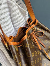 Lade das Bild in den Galerie-Viewer, LOUIS VUITTON NOÉ GRANDE
