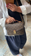 Lade das Bild in den Galerie-Viewer, LOUIS VUITTON MÉTIS
