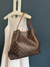 Lade das Bild in den Galerie-Viewer, LOUIS VUITTON GRACEFUL MM
