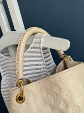 Lade das Bild in den Galerie-Viewer, LOUIS VUITTON ARTSY
