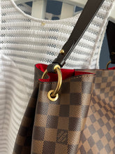 Lade das Bild in den Galerie-Viewer, LOUIS VUITTON GRACEFUL MM
