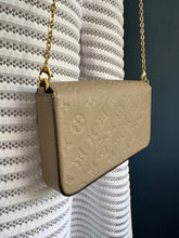 Lade das Bild in den Galerie-Viewer, LOUIS VUITTON FÉLICIE

