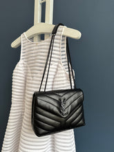 Lade das Bild in den Galerie-Viewer, YSL LOULOU
