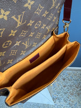 Lade das Bild in den Galerie-Viewer, LOUIS VUITTON MÉTIS
