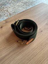 Lade das Bild in den Galerie-Viewer, LOUIS VUITTON SCHULTERRIEMEN
