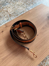 Lade das Bild in den Galerie-Viewer, MCM SCHULTERRIEMEN
