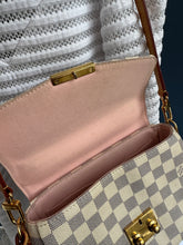 Lade das Bild in den Galerie-Viewer, LOUIS VUITTON CROISETTE
