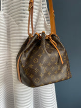 Lade das Bild in den Galerie-Viewer, LOUIS VUITTON NOÉ PETIT

