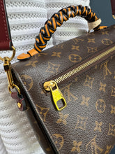 Lade das Bild in den Galerie-Viewer, LOUIS VUITTON MÉTIS
