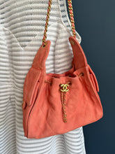 Lade das Bild in den Galerie-Viewer, CHANEL 25 SMALL
