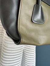 Lade das Bild in den Galerie-Viewer, PRADA GLACE
