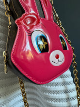 Lade das Bild in den Galerie-Viewer, LOUIS VUITTON X SUN YITIAN RABBIT
