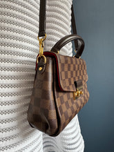 Lade das Bild in den Galerie-Viewer, LOUIS VUITTON CROISSETE
