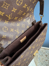 Lade das Bild in den Galerie-Viewer, LOUIS VUITTON MÉTIS
