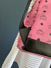 Lade das Bild in den Galerie-Viewer, MCM RUCKSACK

