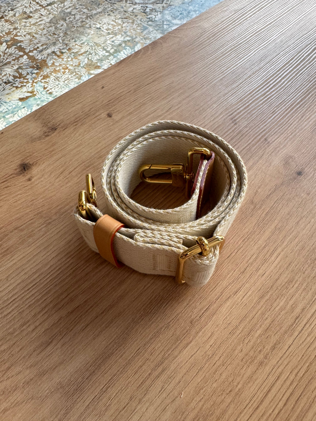 LOUIS VUITTON SCHULTERRIEMEN