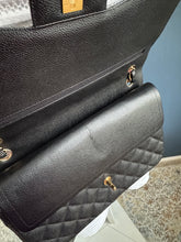 Lade das Bild in den Galerie-Viewer, CHANEL DOUBLE FLAP JUMBO
