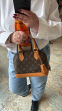 Lade das Bild in den Galerie-Viewer, LOUIS VUITTON ALMA BB
