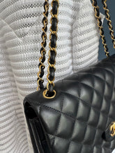 Lade das Bild in den Galerie-Viewer, CHANEL DOUBLE FLAP JUMBO
