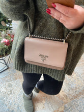 Lade das Bild in den Galerie-Viewer, PRADA CROSSBODY
