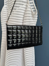 Lade das Bild in den Galerie-Viewer, CHANEL CLUTCH
