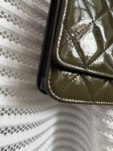 Lade das Bild in den Galerie-Viewer, CHANEL WOC
