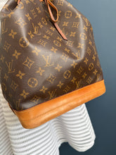 Lade das Bild in den Galerie-Viewer, LOUIS VUITTON NOÉ GRANDE
