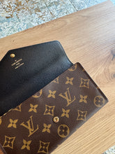 Lade das Bild in den Galerie-Viewer, LOUIS VUITTON SARAH
