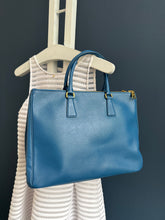 Lade das Bild in den Galerie-Viewer, PRADA GALLERIA
