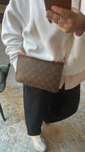 Lade das Bild in den Galerie-Viewer, LOUIS VUITTON CLUTCH
