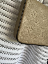 Lade das Bild in den Galerie-Viewer, LOUIS VUITTON FÉLICIE

