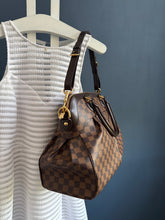 Lade das Bild in den Galerie-Viewer, LOUIS VUITTON TREVI GM
