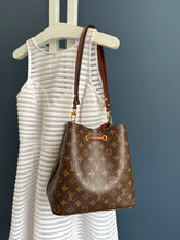Lade das Bild in den Galerie-Viewer, LOUIS VUITTON NÉONOÉ
