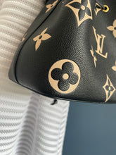 Lade das Bild in den Galerie-Viewer, LOUIS VUITTON NÉONOÉ BICOLOR

