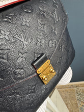 Lade das Bild in den Galerie-Viewer, LOUIS VUITTON MÉTIS EMPREINTE
