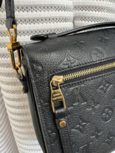 Lade das Bild in den Galerie-Viewer, LOUIS VUITTON MÉTIS EMPREINTE
