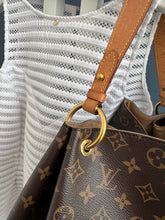 Lade das Bild in den Galerie-Viewer, LOUIS VUITTON GRACEFUL MM
